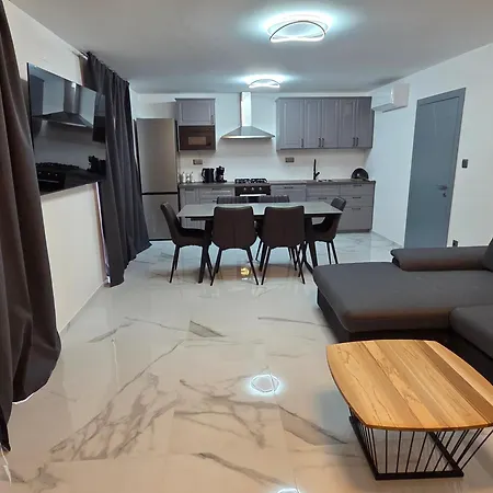 Mateo Novi Vinodolski