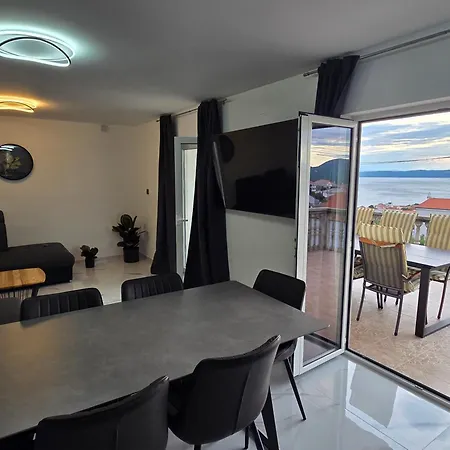 Mateo Novi Vinodolski