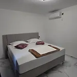 Mateo * Novi Vinodolski