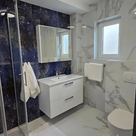 Mateo * Novi Vinodolski